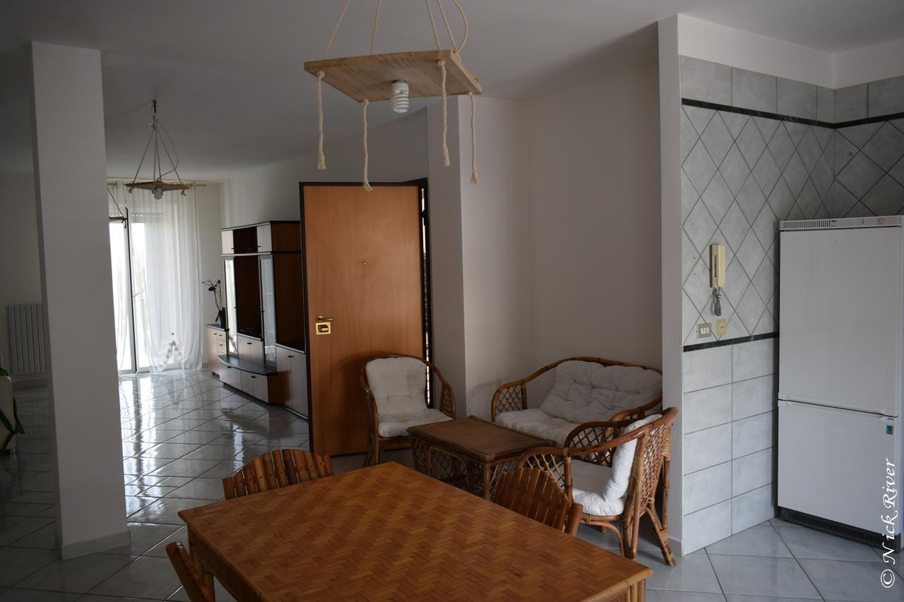 Vacation House A Mola Di Bari Apartman Kültér fotó