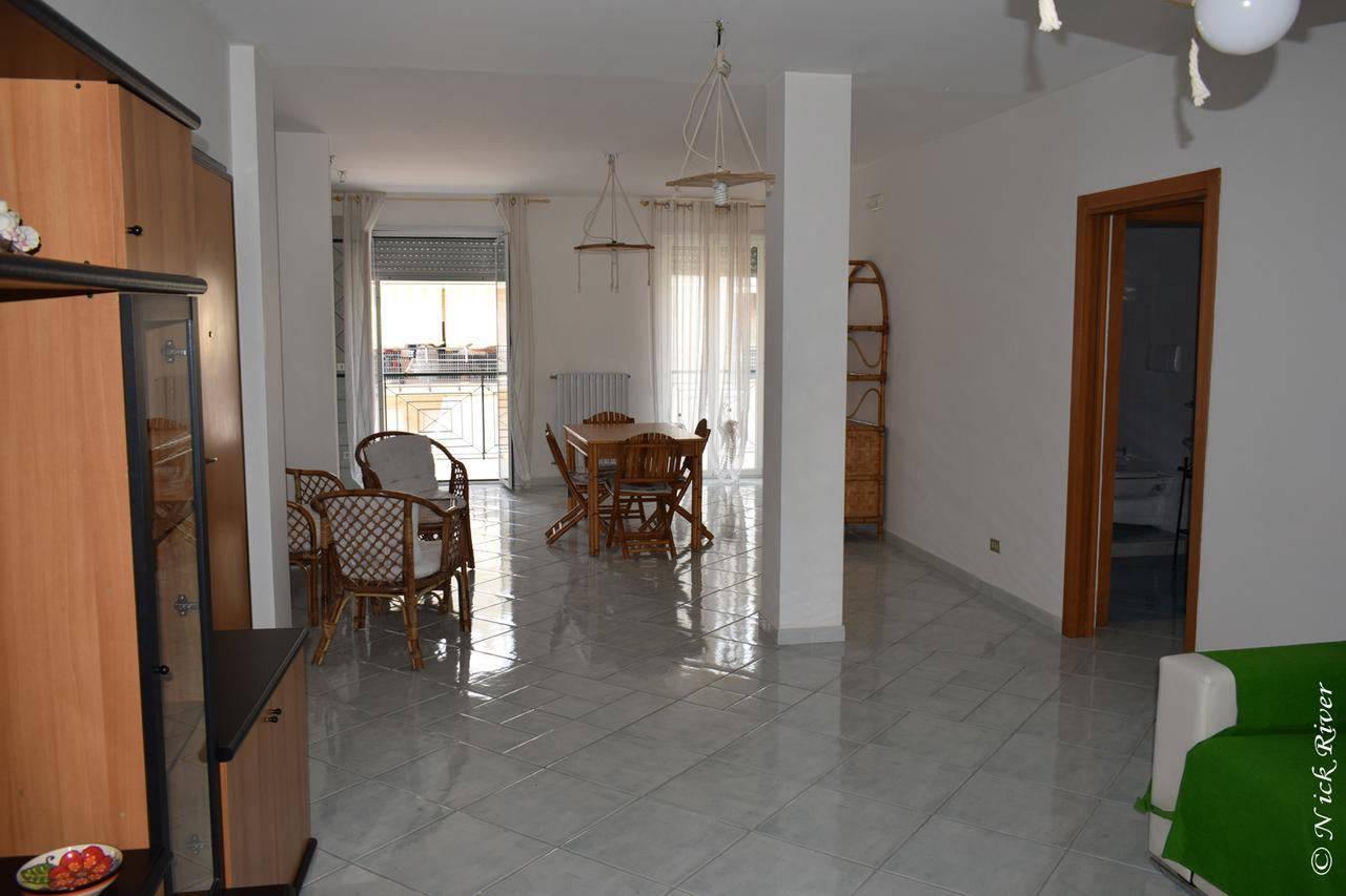 Vacation House A Mola Di Bari Apartman Kültér fotó